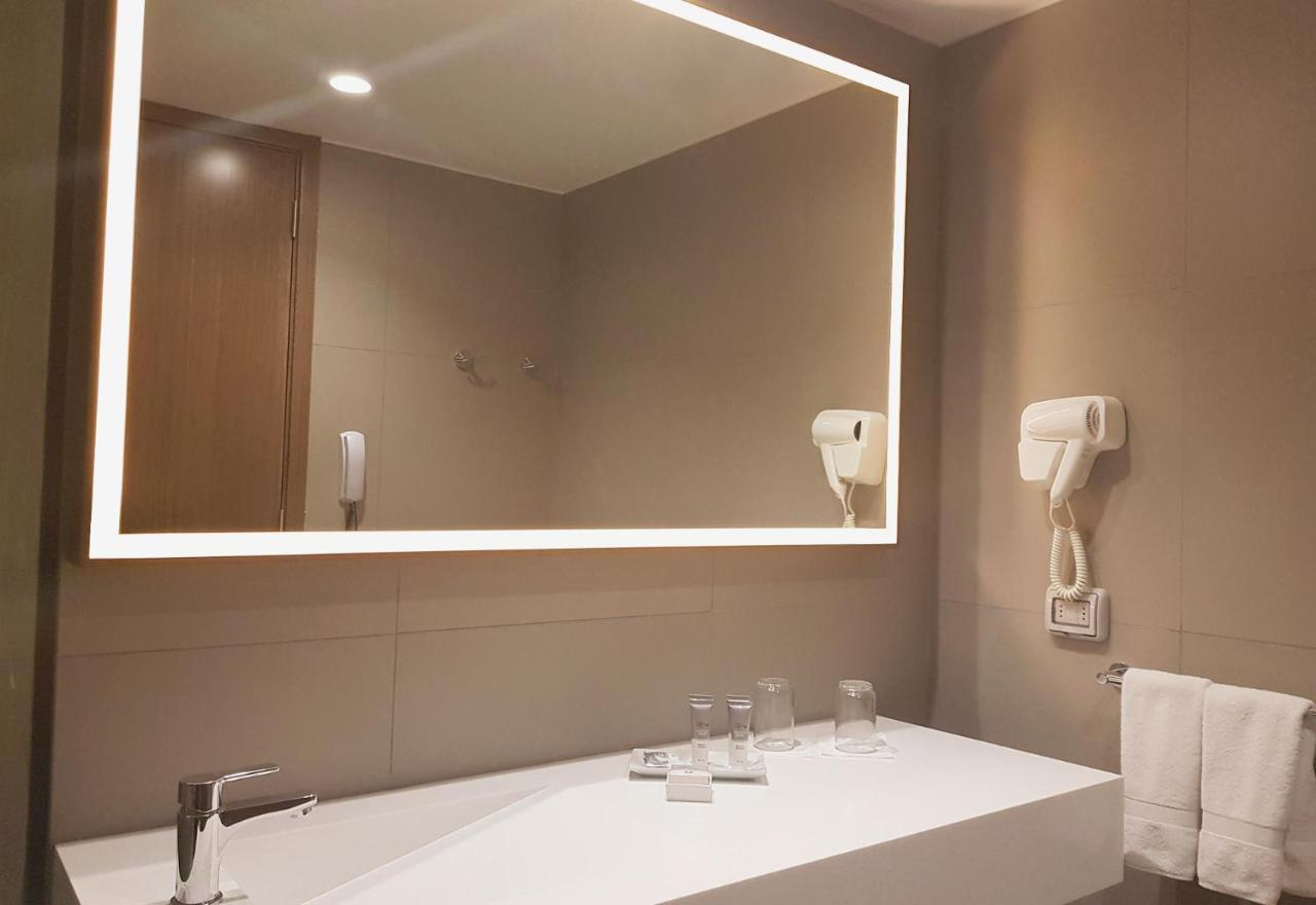 แดซเลอร์ บาย วินด์แฮม ลิมา ซานอิซิโดร Hotel ภายนอก รูปภาพ